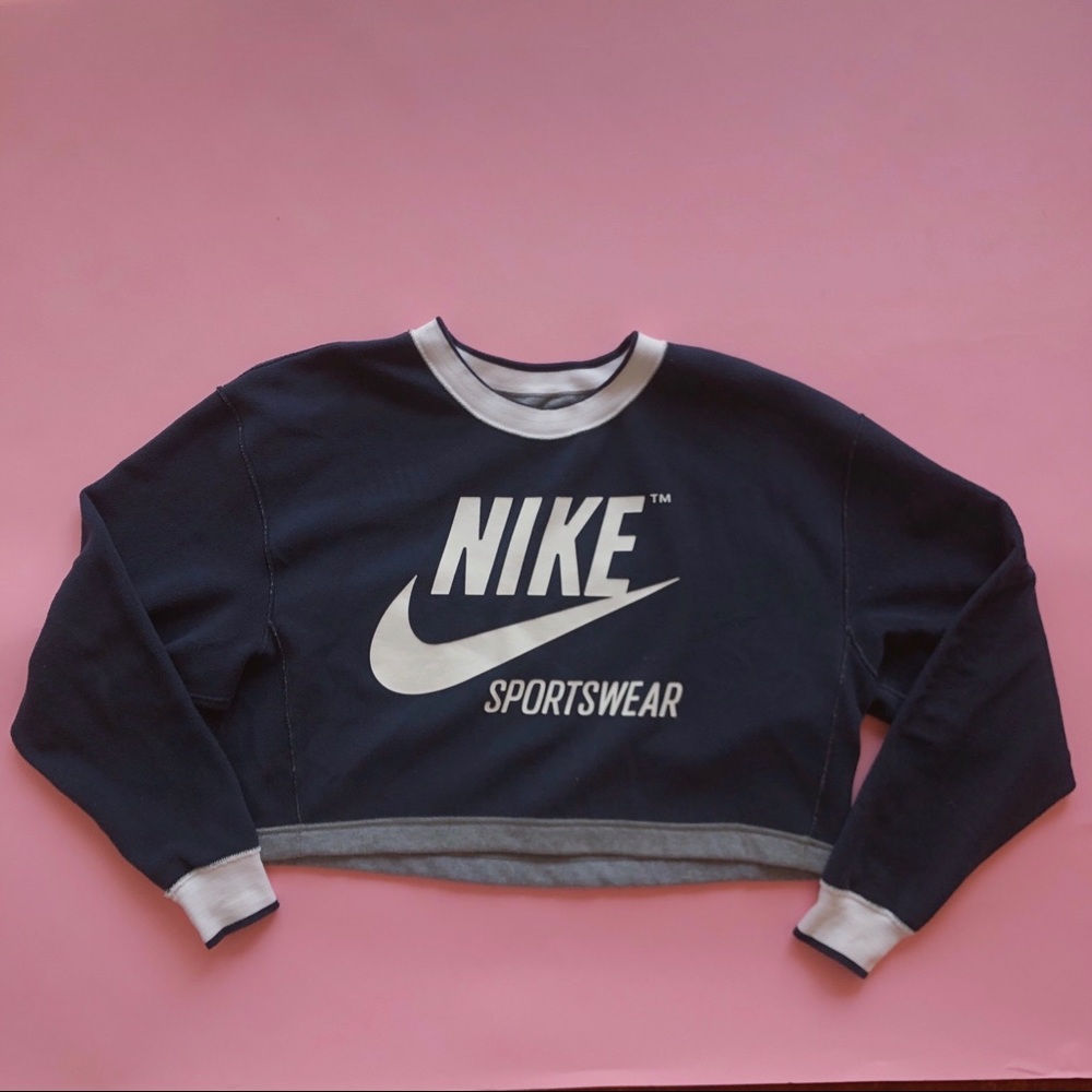 Reversible crop Nike sweatshirt